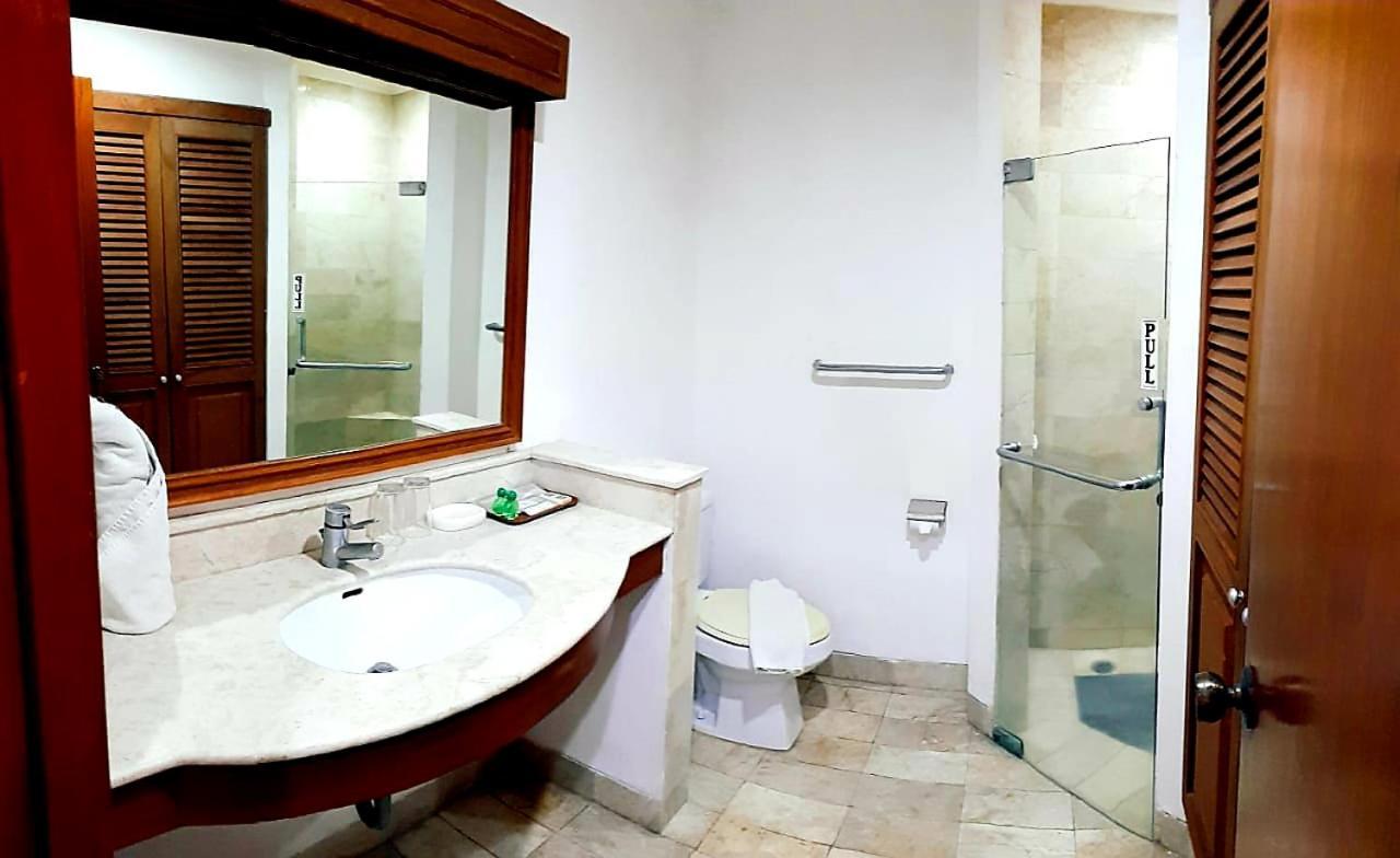 Grand Whiz Hotel Bromo Exteriör bild