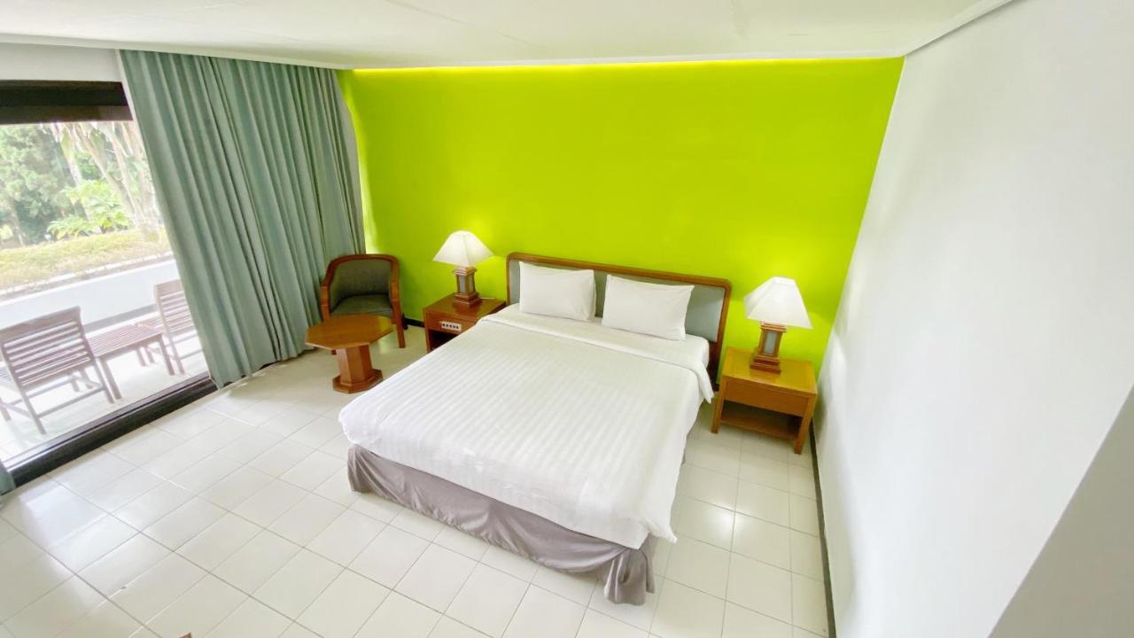 Grand Whiz Hotel Bromo Exteriör bild